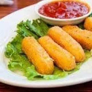 FRIED MOZZARELLA STICKS