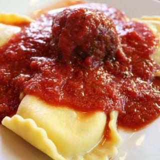 KIDS RAVIOLI WITH 1 MEATBALL