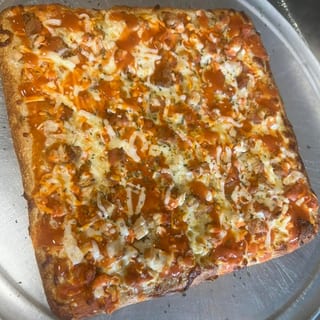 10" SICILIAN BUFFALO CHICKEN PIZZA